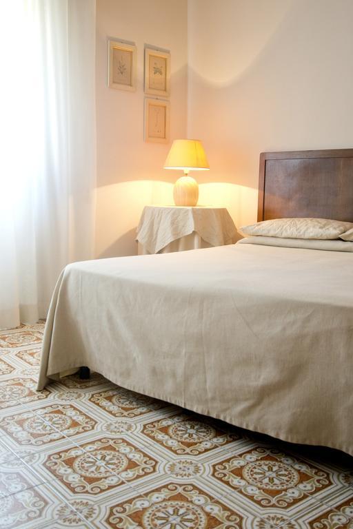 Mimi Rooms Cagliari Quarto foto