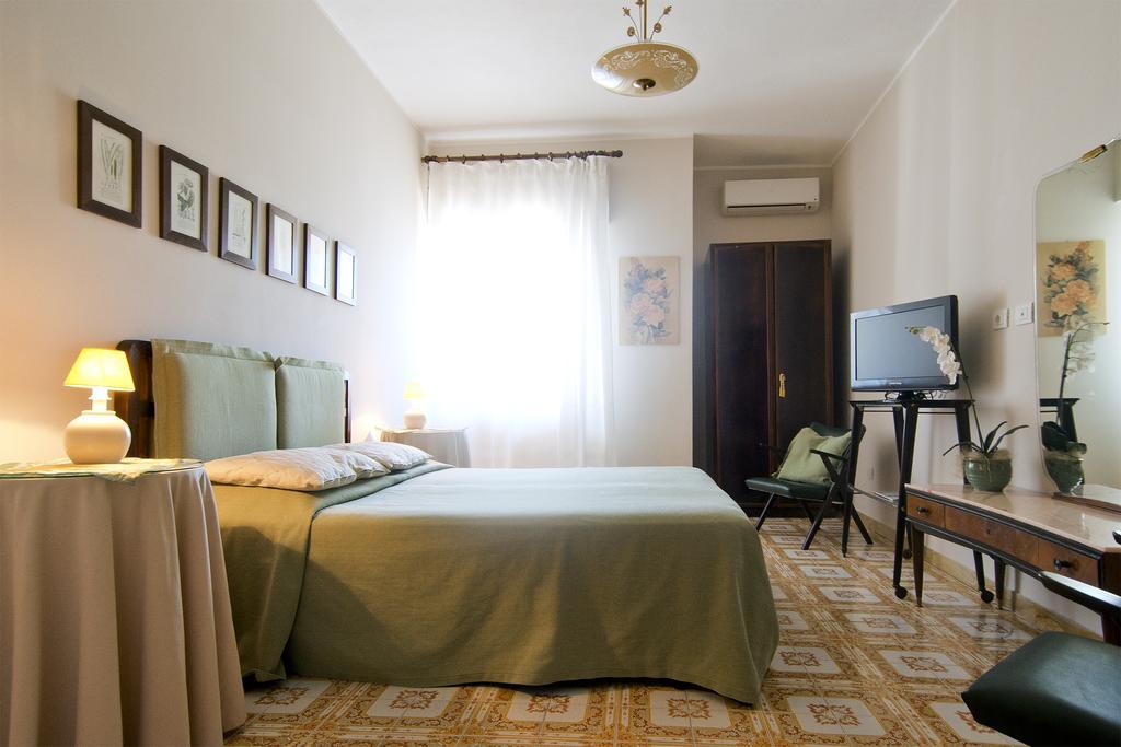 Mimi Rooms Cagliari Quarto foto